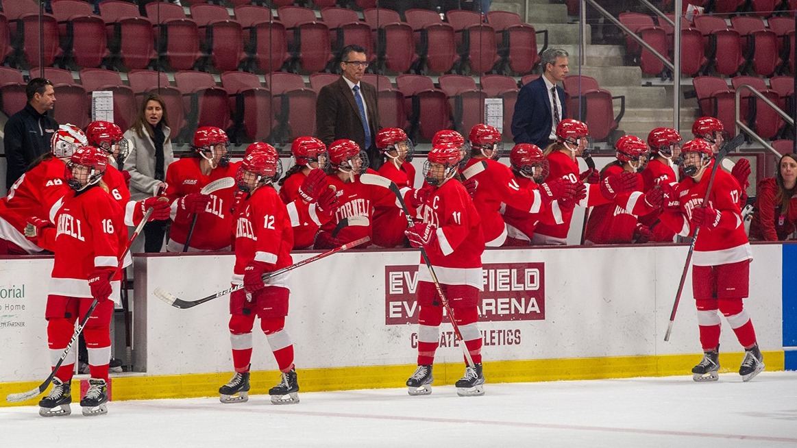 Women's Ice Hockey Rolls Past RPI, 62 Cornell University Athletics