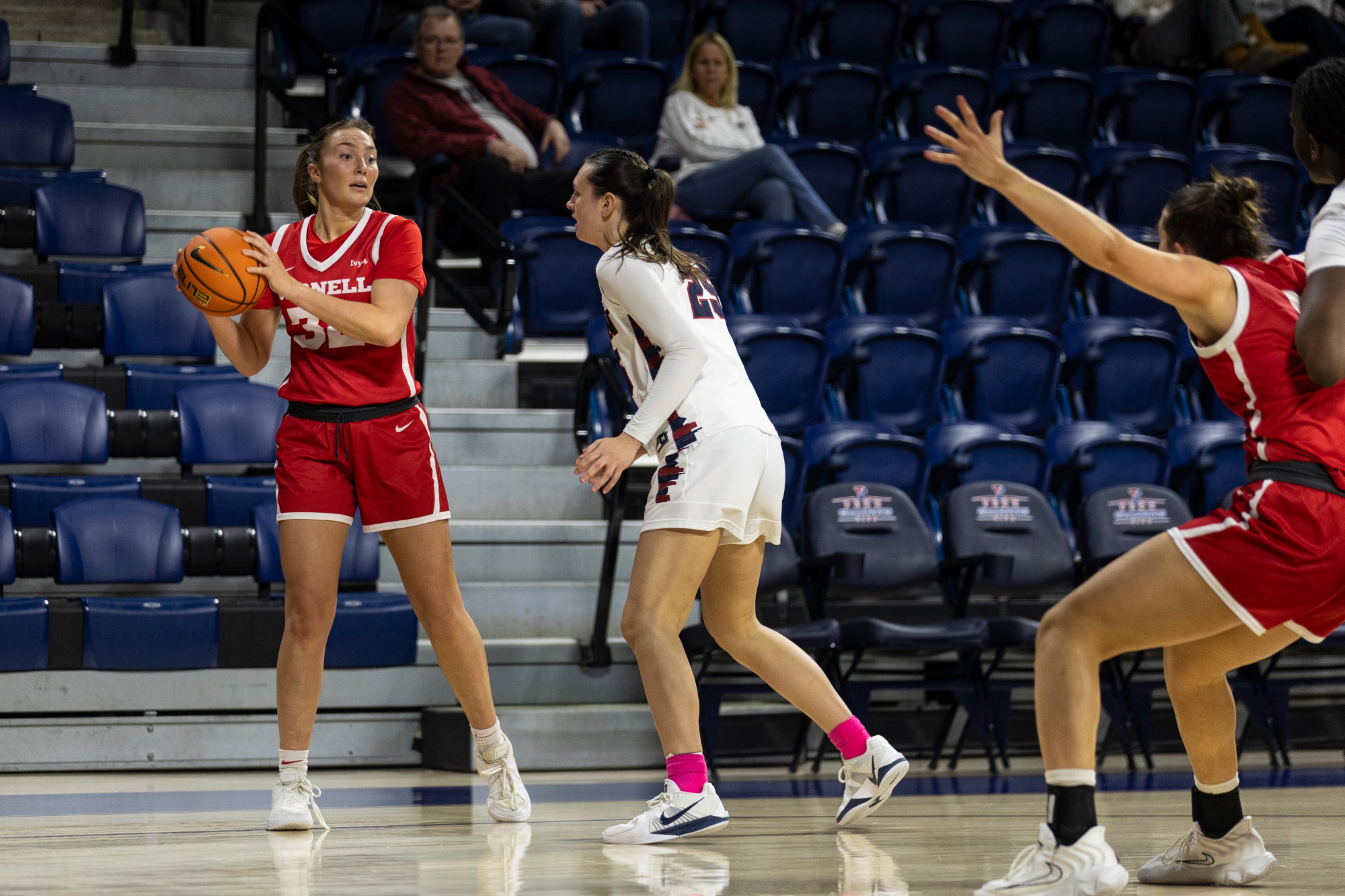 Cornell defeated Penn 62-58 Friday night at the Palestra, snapping a 16-game losing streak to the Quakers.