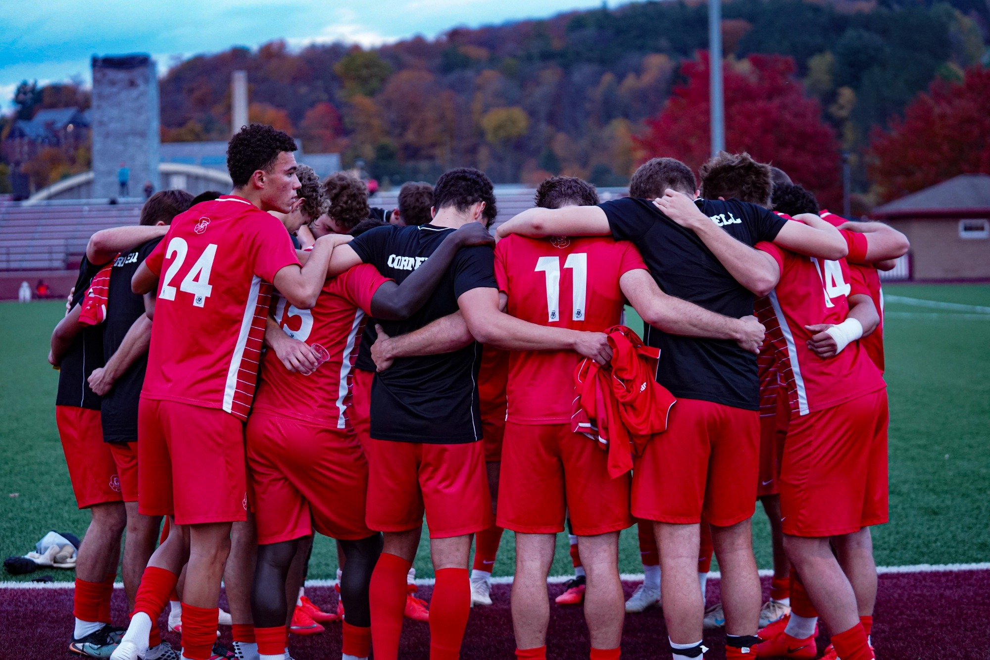 MSOC huddle before Colgate