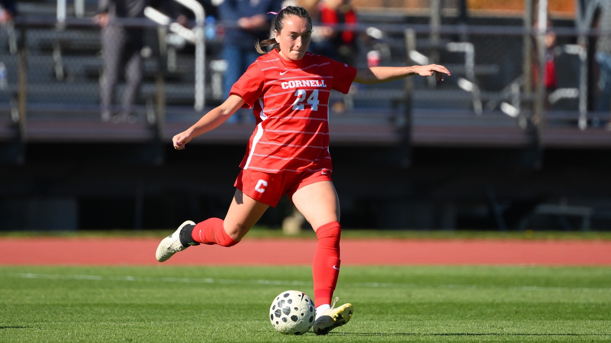 Cornell women's soccer junior midfielder Ivy Tolbert goes to make a pass during match action against Penn on Oct. 24, 2026, at Berman Field in Ithaca, N.Y.