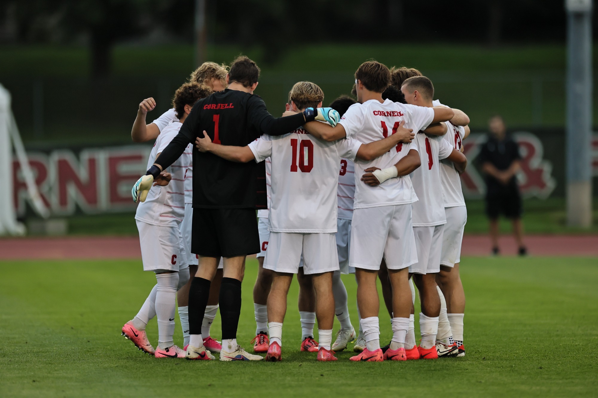 MSOC huddle pregame
