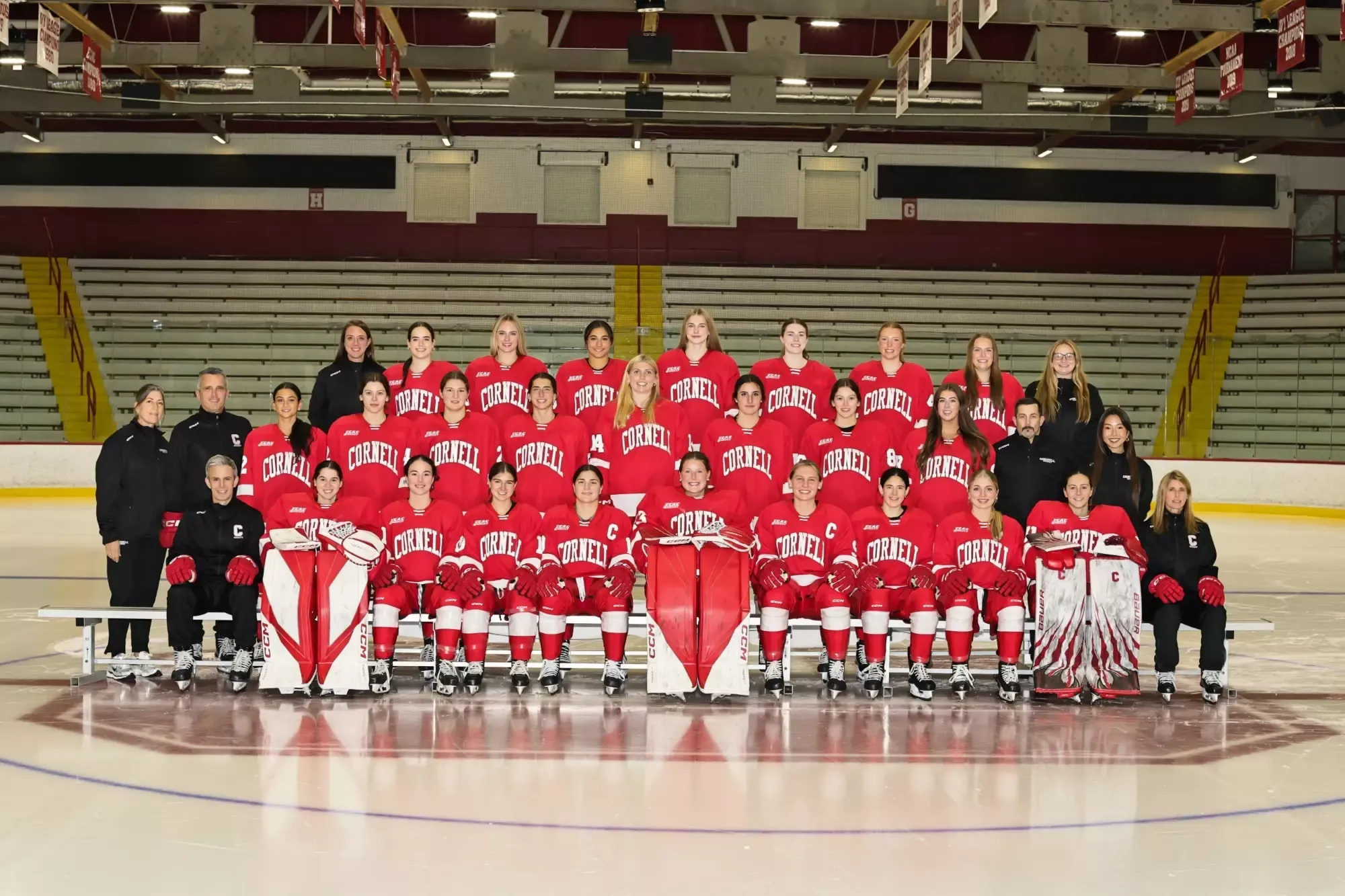 Women's Ice Hockey Team Photo
