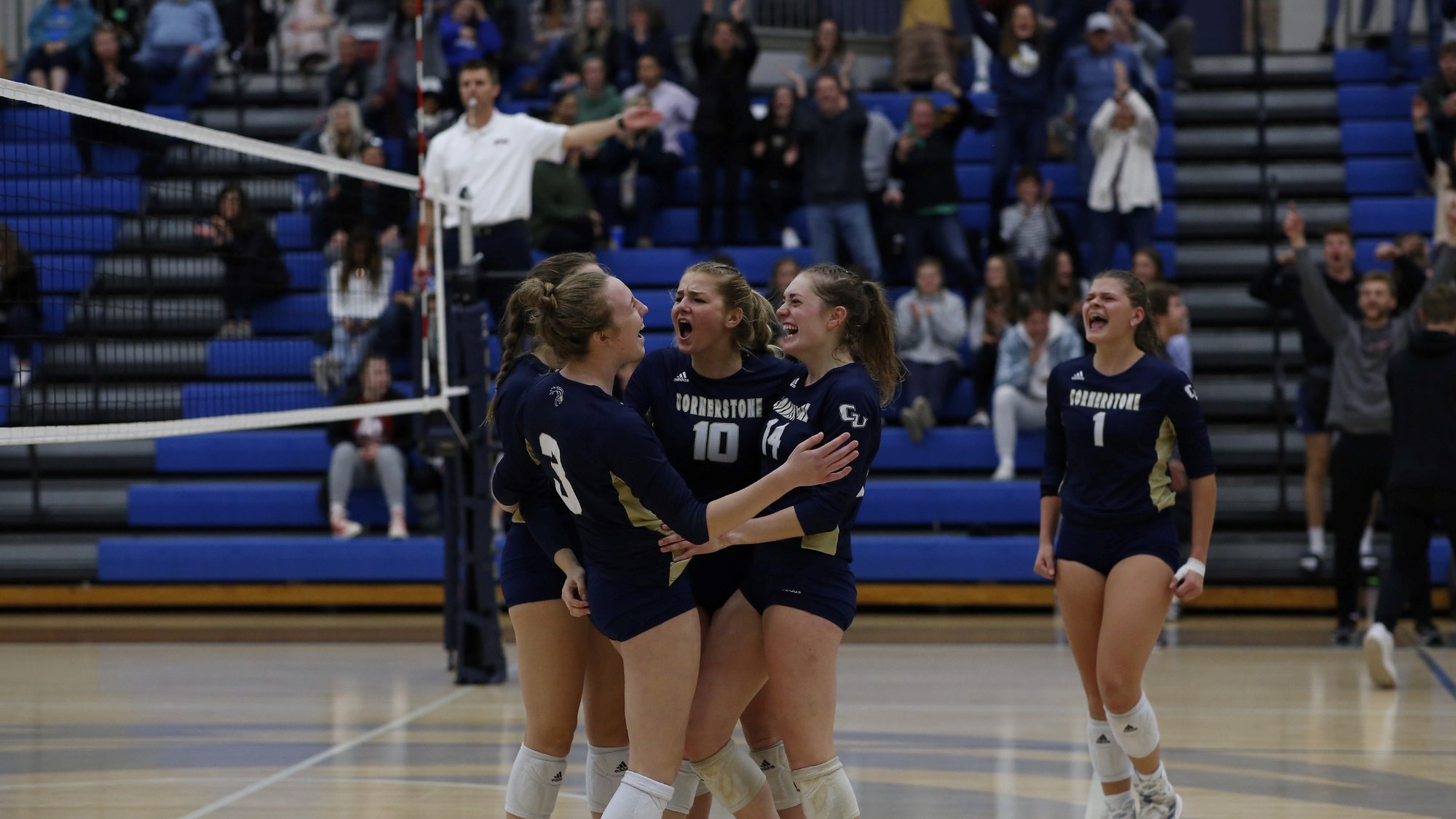Women's Volleyball advances to the WHAC Championship with four set