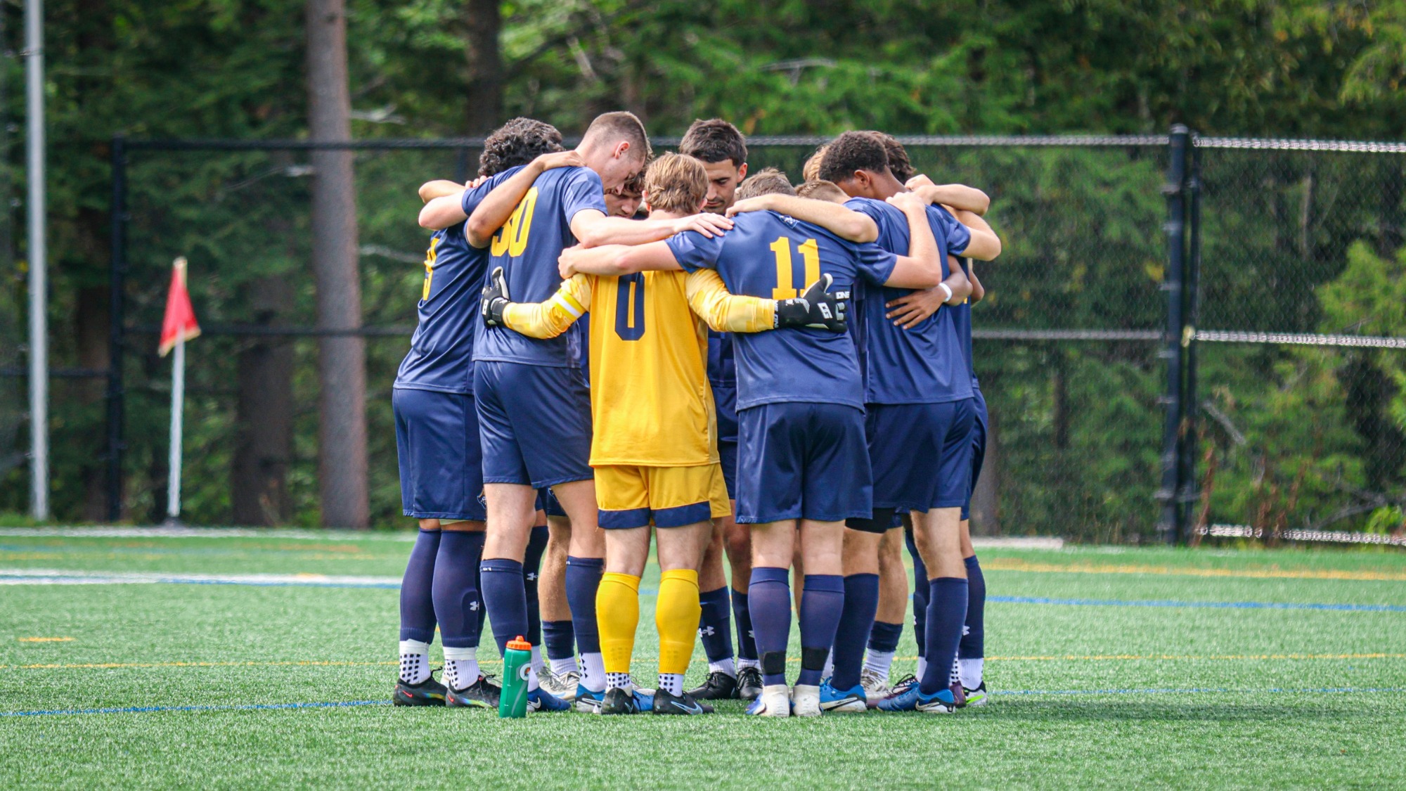 1105_MSOC_vs_WestConn_Huddle_Web