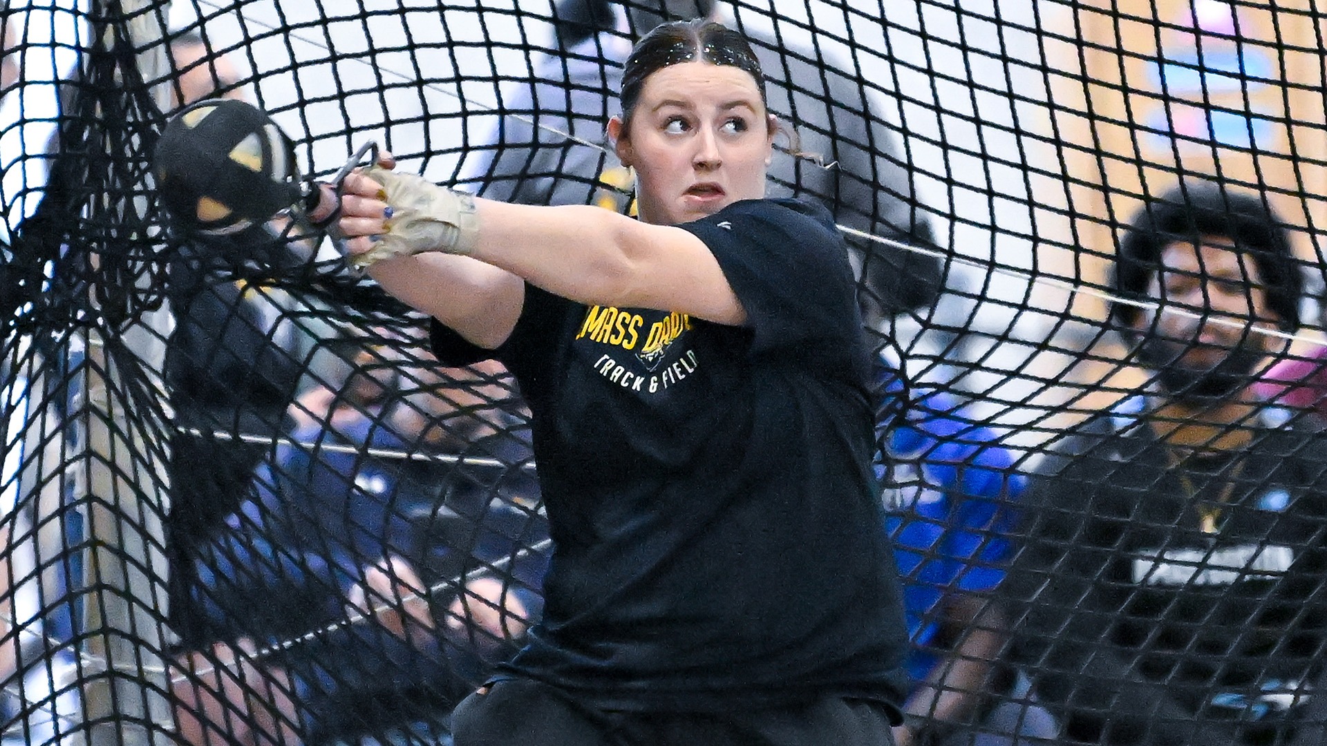 Emily Hesketh competes in the weight throw
