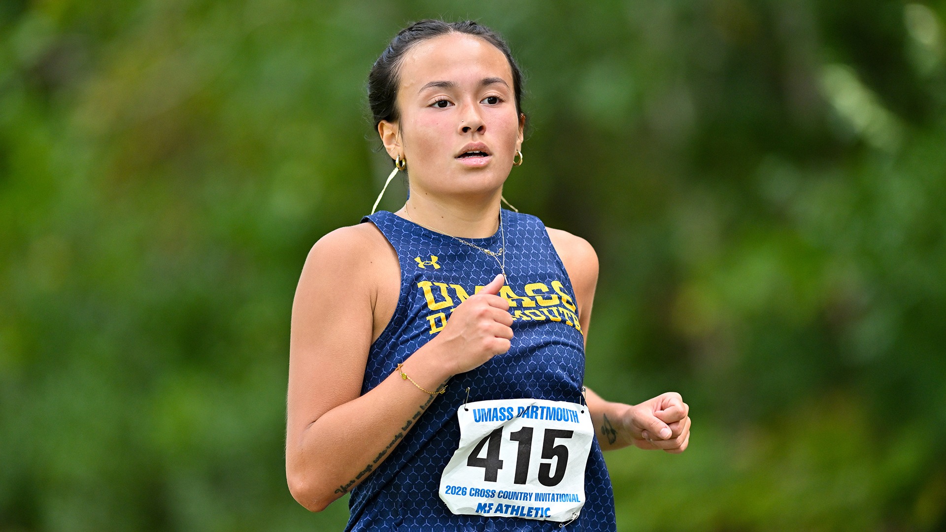 Raeleigh Levesque competes at the 2026 UMass Dartmouth Cross Country Invitational