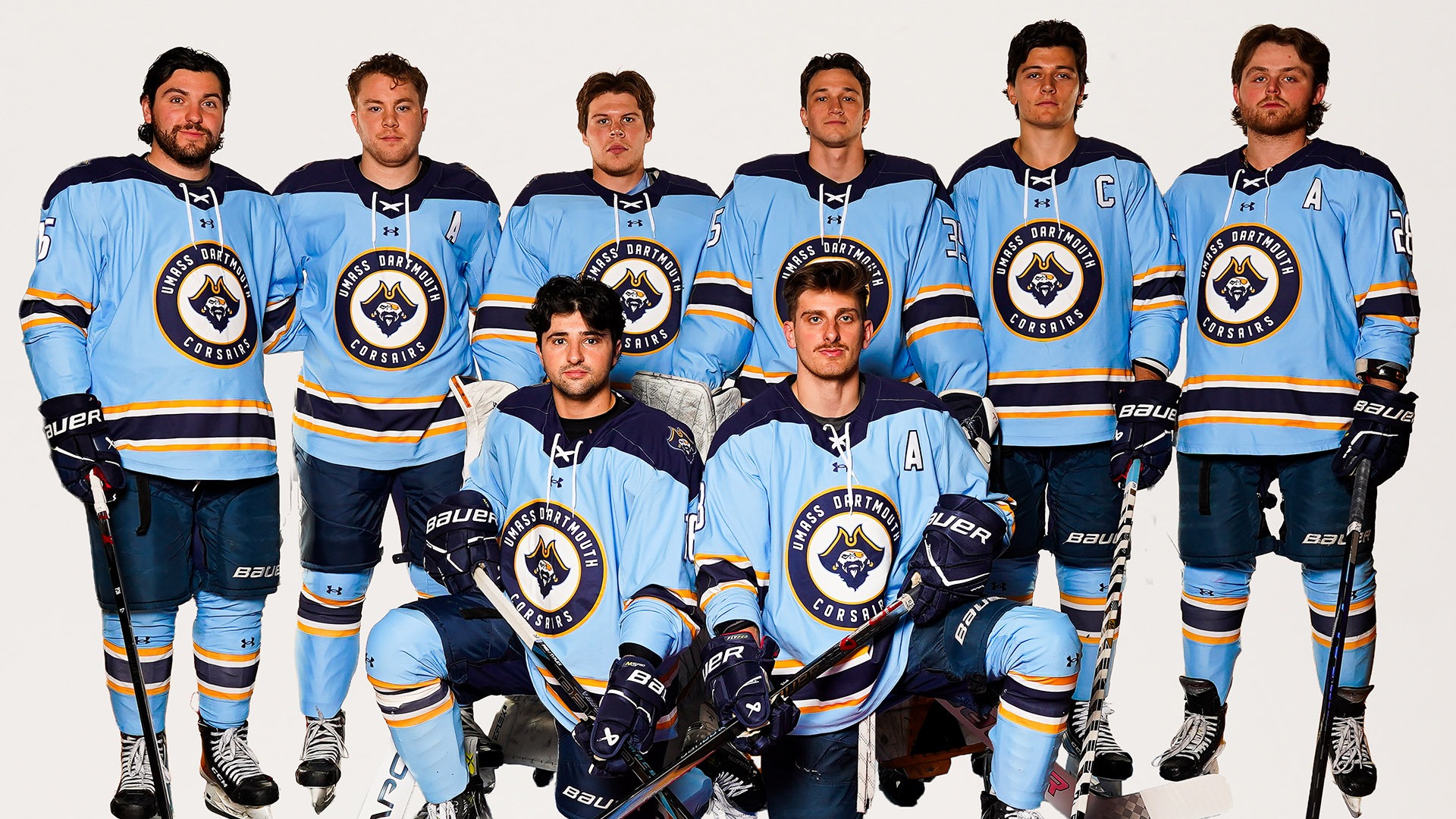 2025-26 Men's Hockey Senior Class Group Photo