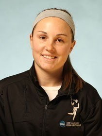 Head shot of Courtney Farrell