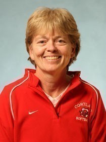 Head shot of Julie Lenhart