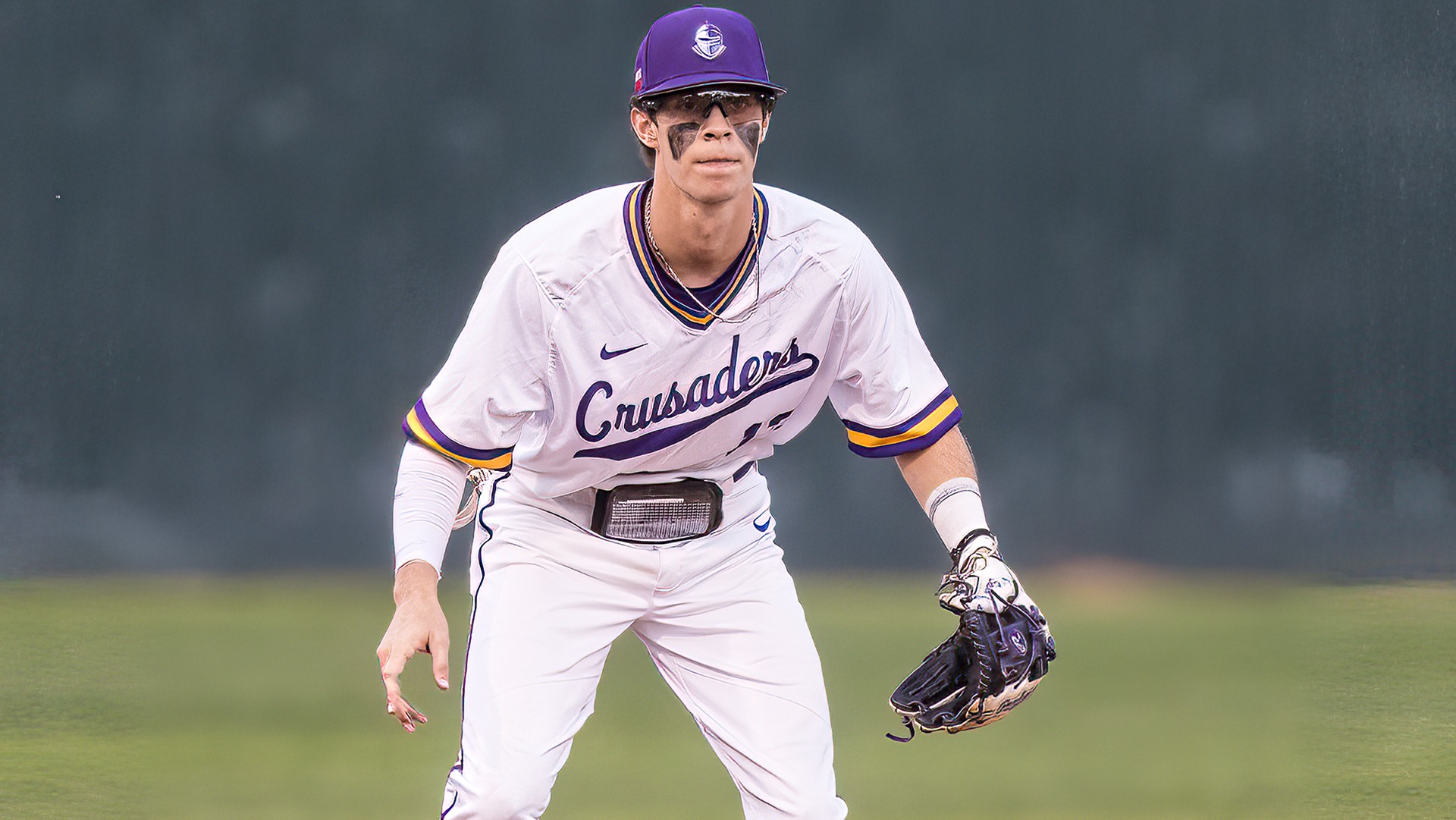 Sam Muniga - Baseball - University of Mary Hardin-Baylor Athletics