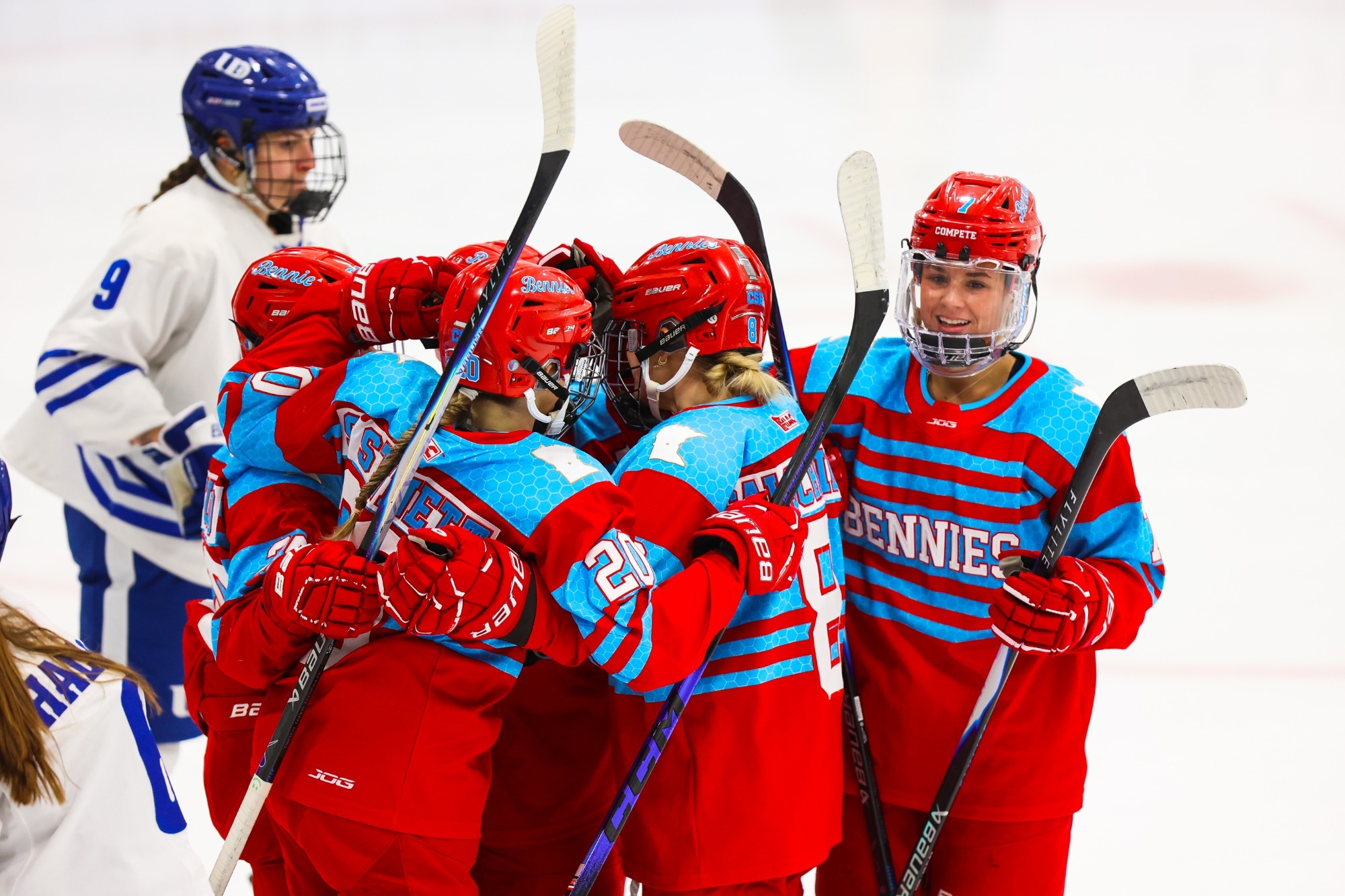 Hockey Team Celebration vs Dubuque 2025-26