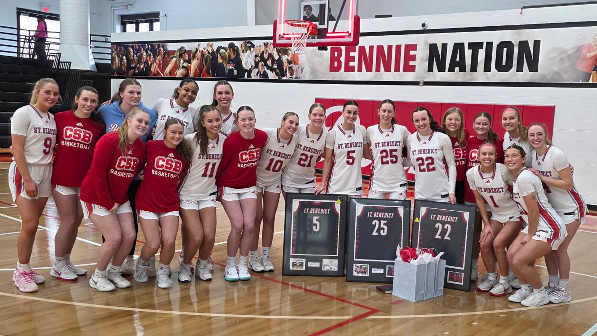 Senior Day Team Photo - BB