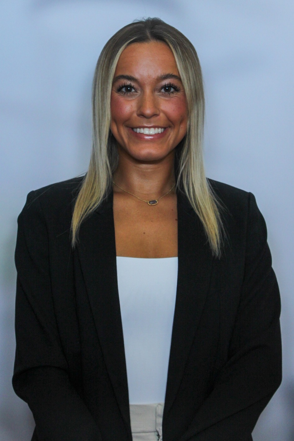 Madison Netten Head Shot