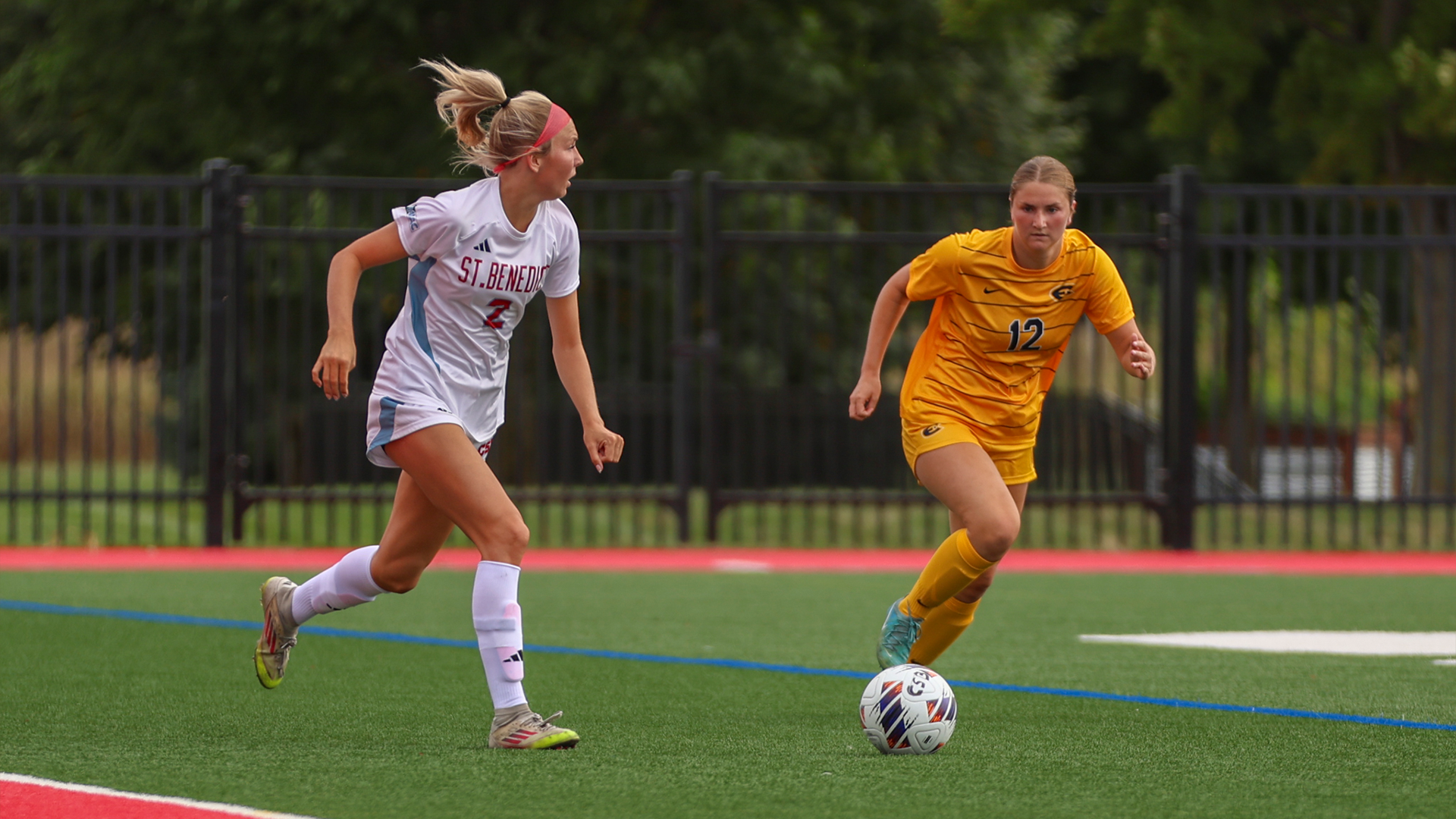 Scarlett Johanson with the ball against UW-Eau Claire Sept. 1, 2026
