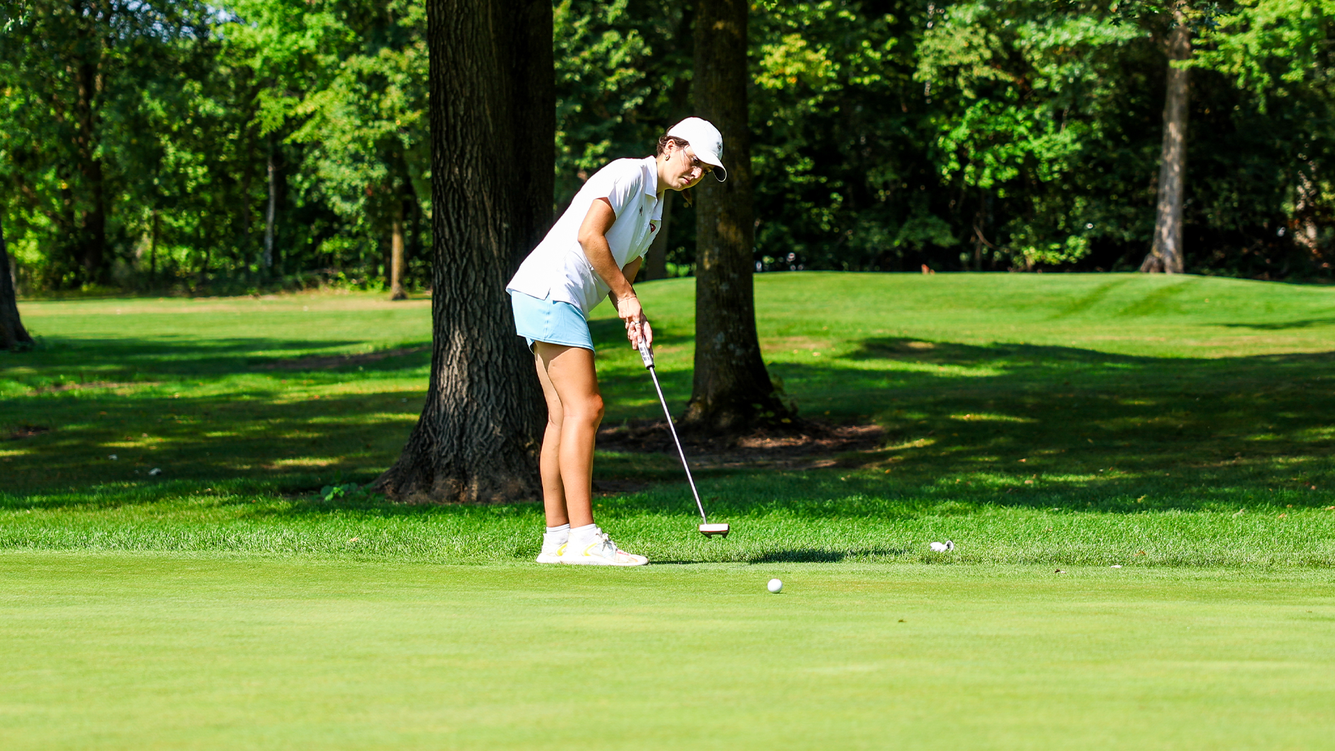 Sophia Anderson putting