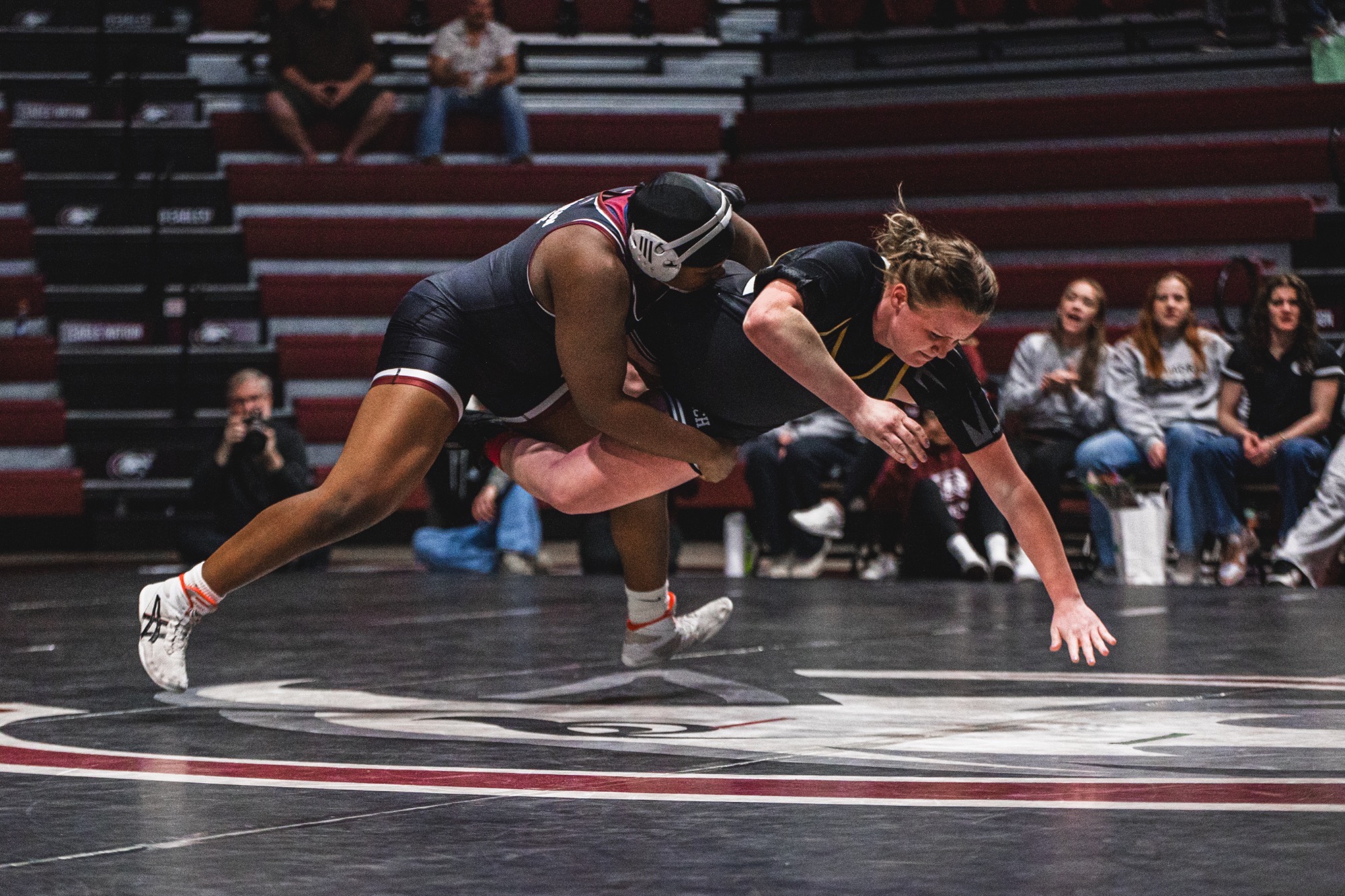 Peters-dive-takedown