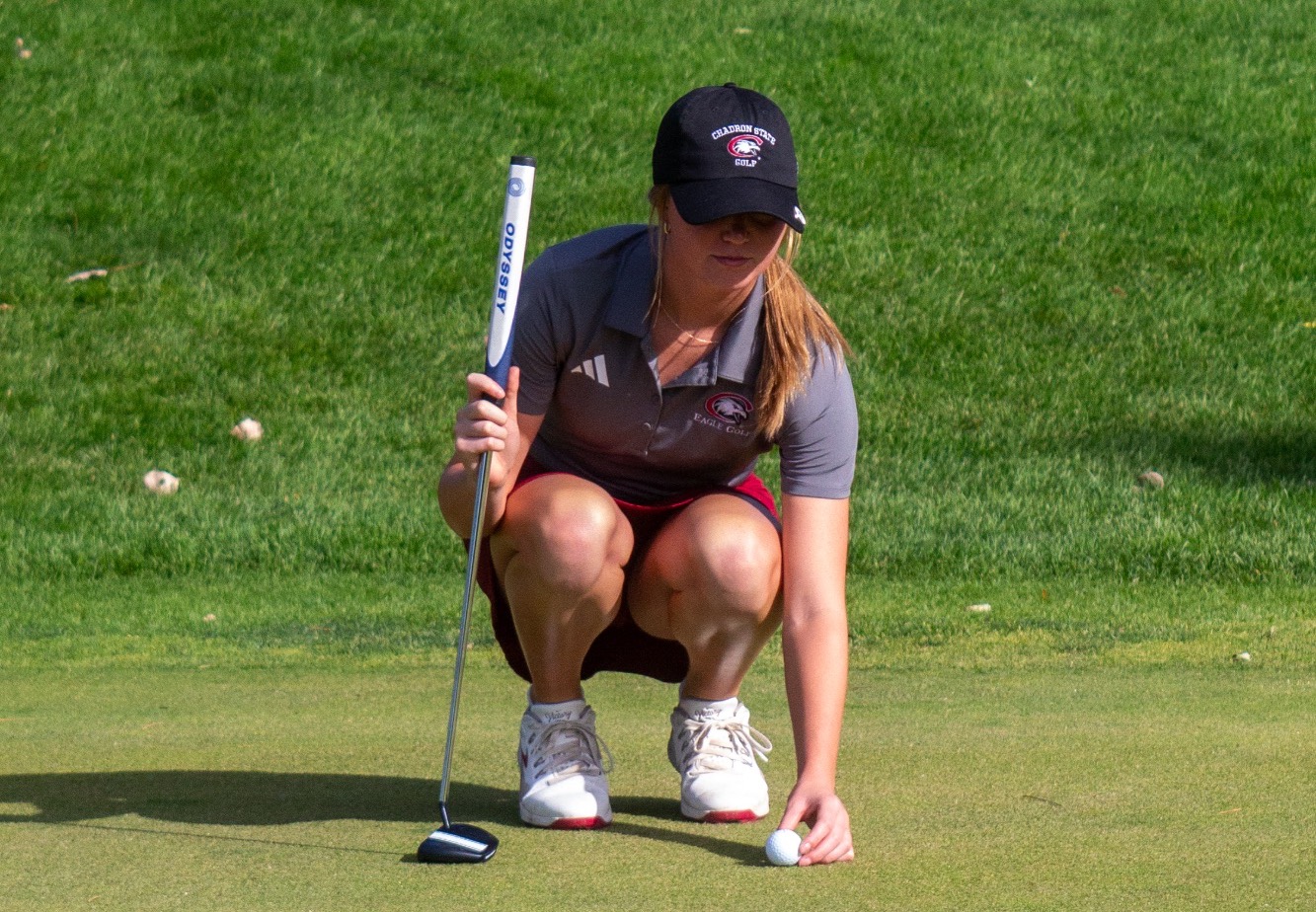 kneel-putt-media-day-wgolf