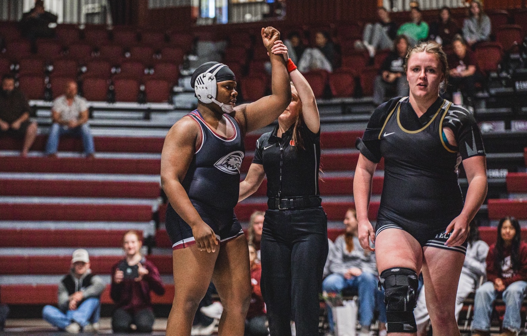 Peters-handraise-forthaystech