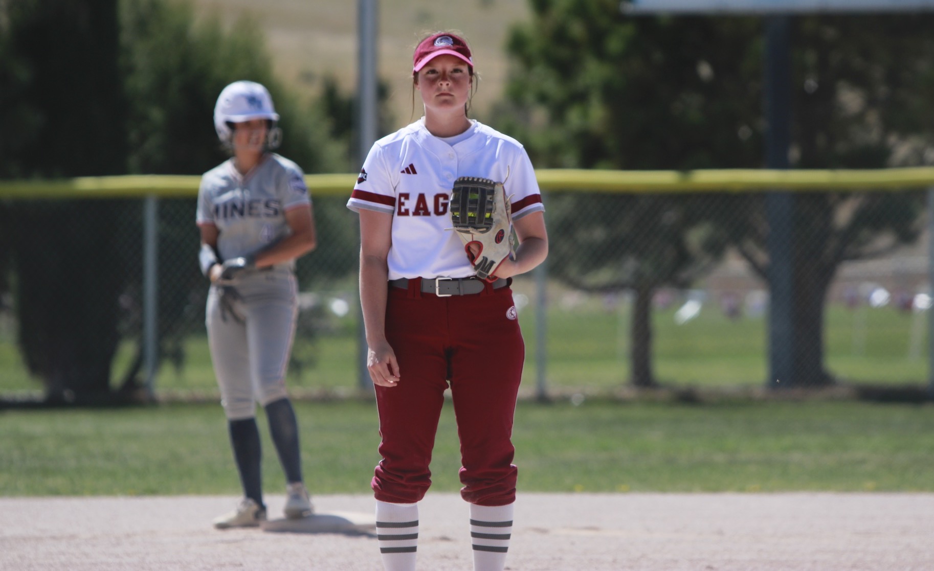belle-akins-staredown-mines