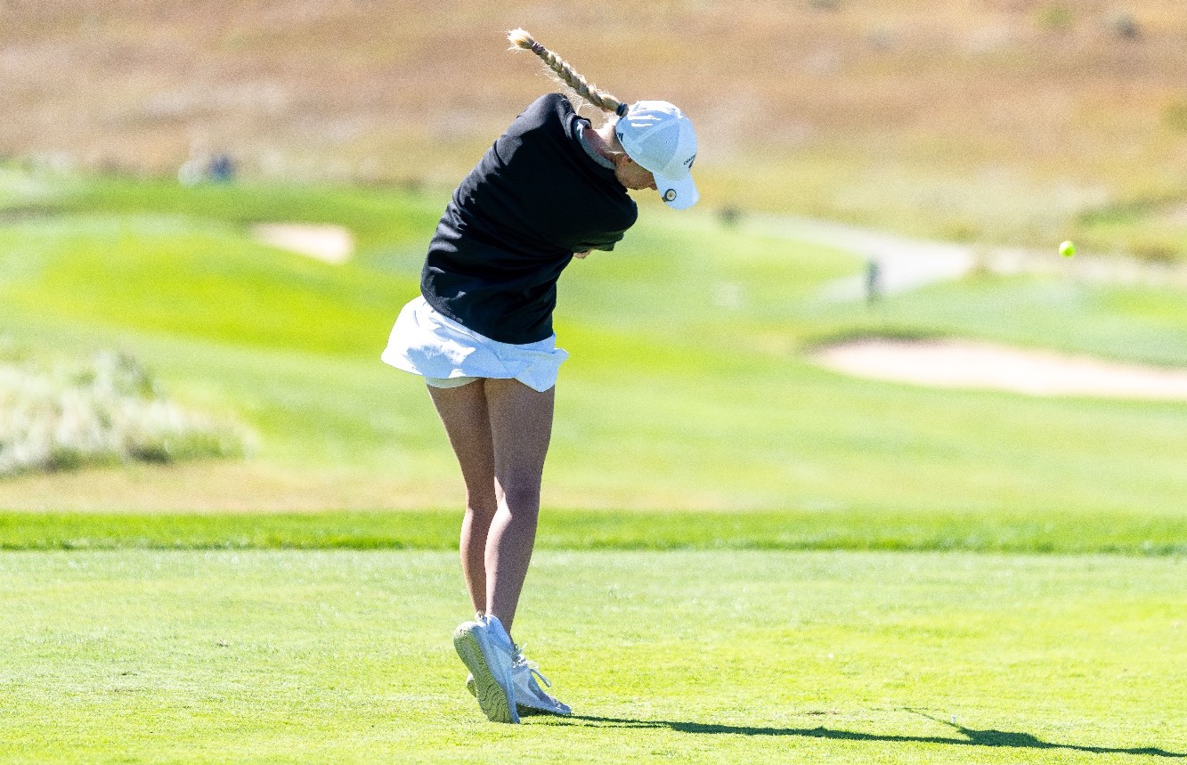 Lauren Knapp tee shot at Travis Roy