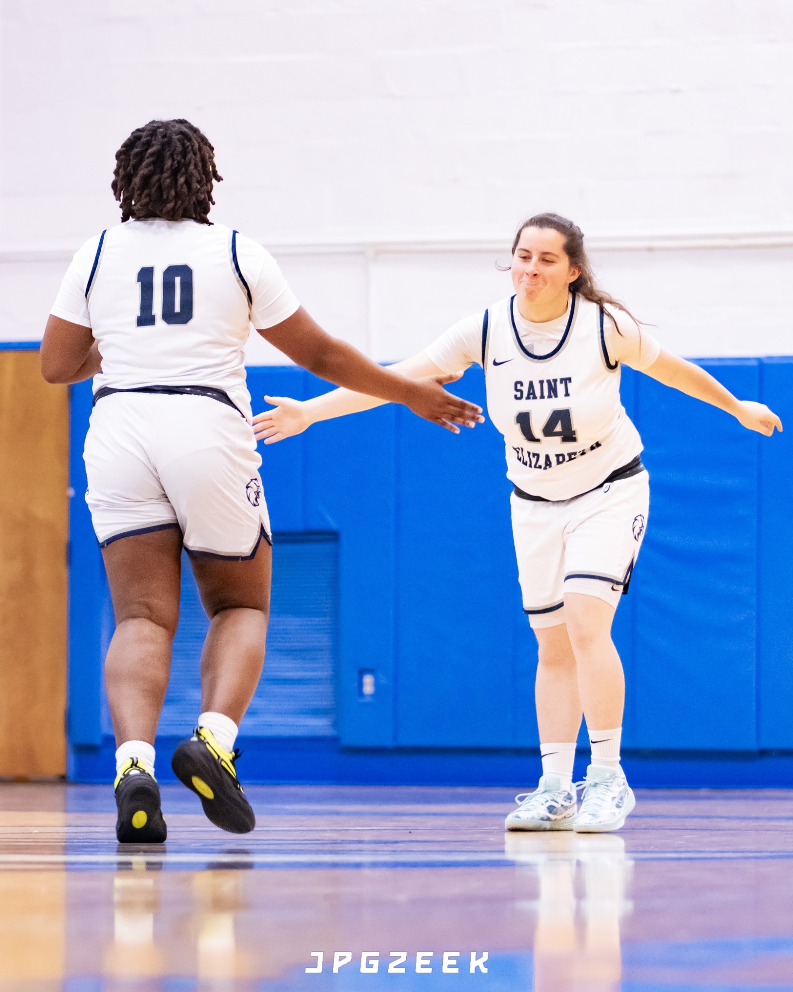Women's Basketball Handles Wilson at Home 8061 Saint Elizabeth