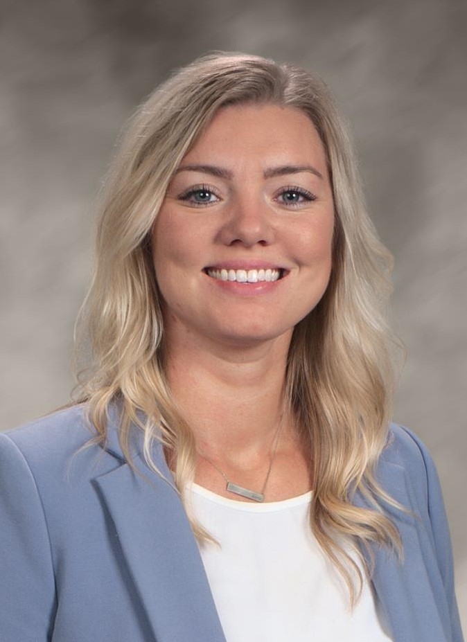 Coach Kristen Lee head shot 2018