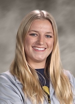 Coach Lydia Sutton head shot 2019