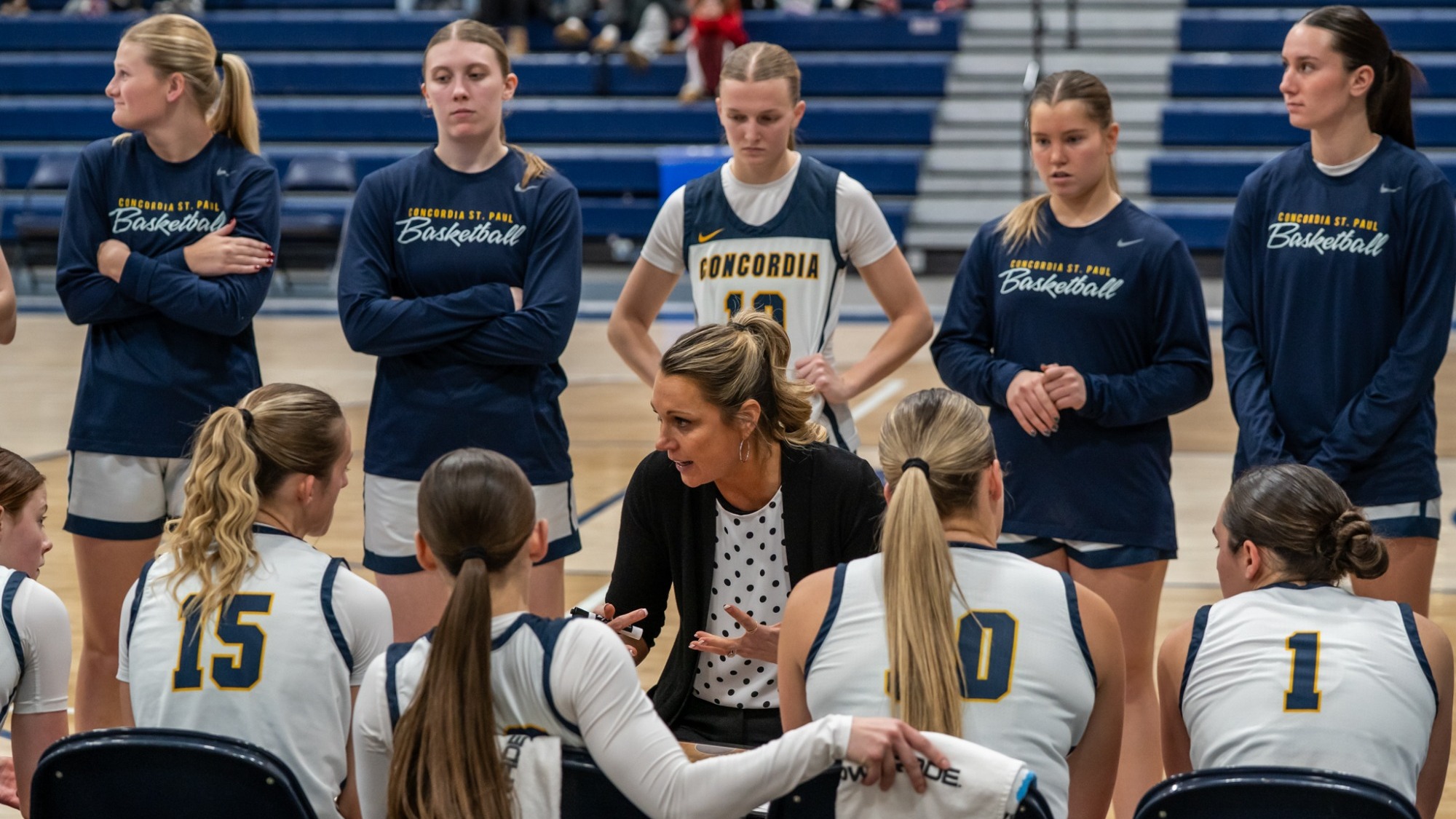 2025-26 women's basketball team photo v. SMSU