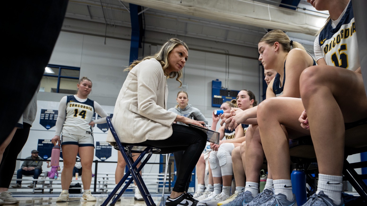 2025-26 women's basketball team photo v. Augie 