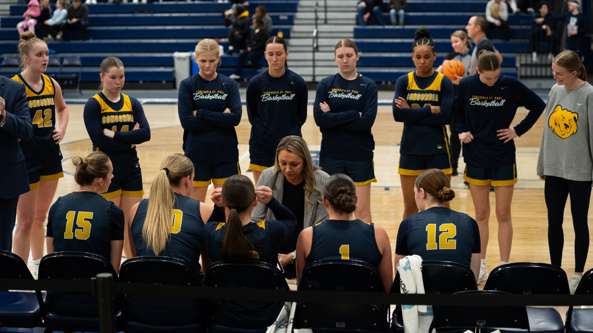 2025-26 women's basketball team photo v. Wayne