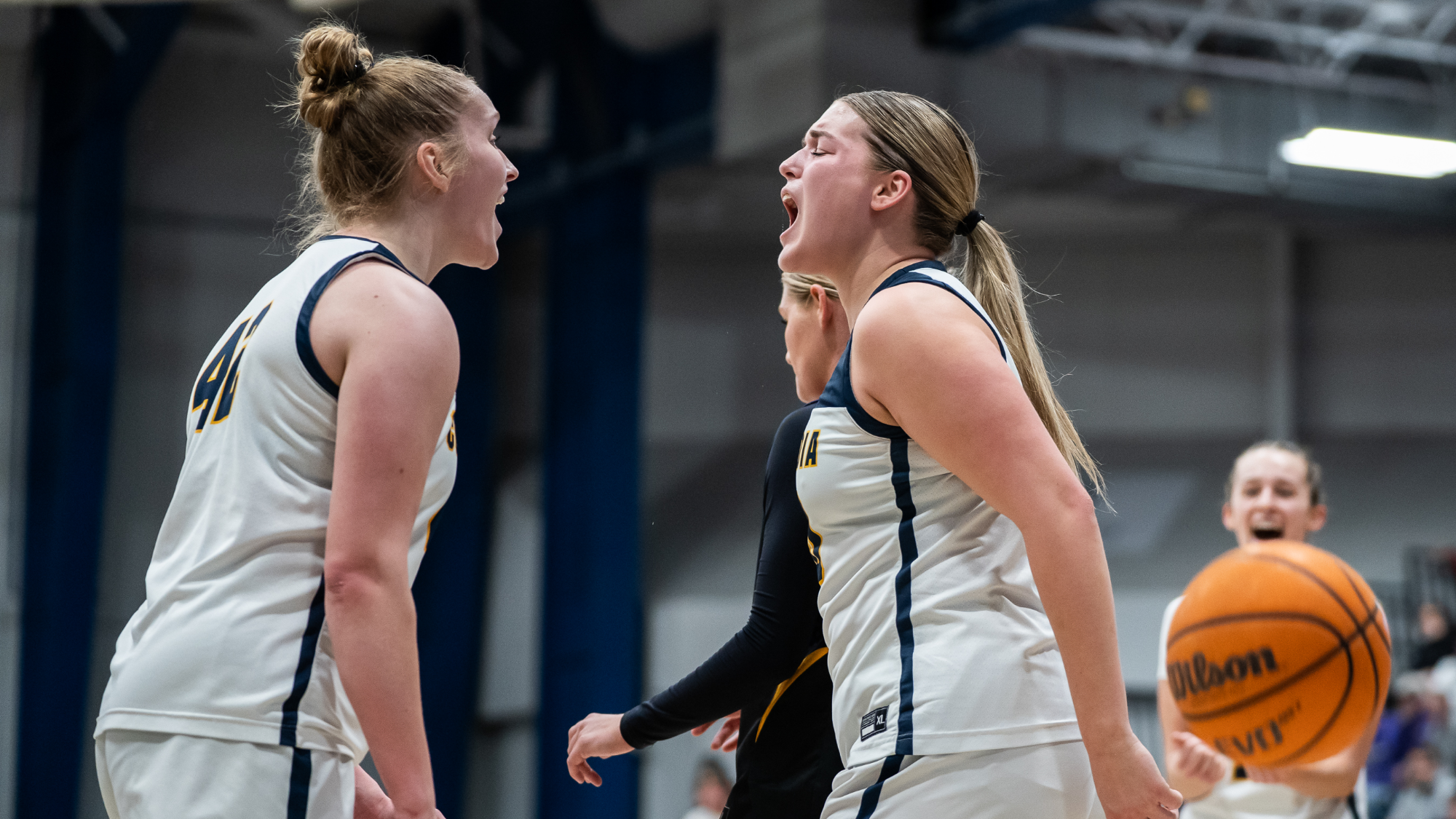 2025-26 Lauren Wilson/Emma Mommsen v. MSU