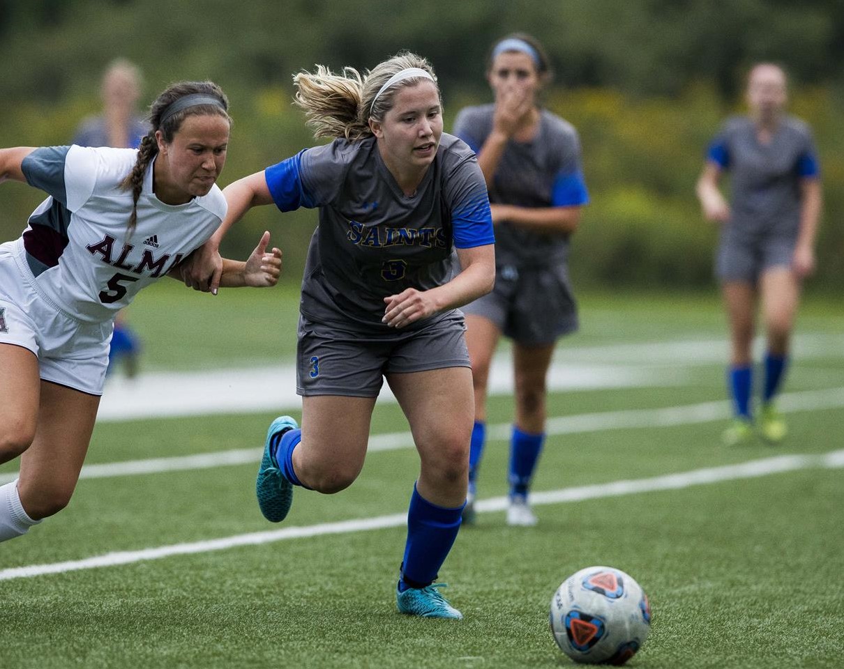 Women's Soccer Stunned Late at Luther The College of St. Scholastica