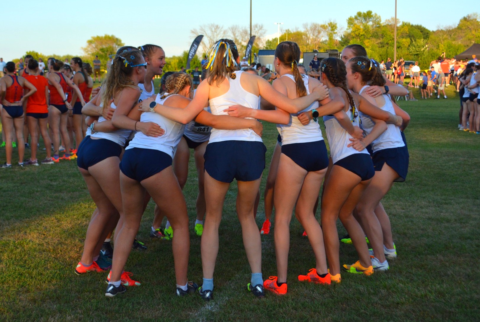 Women's CC huddle
