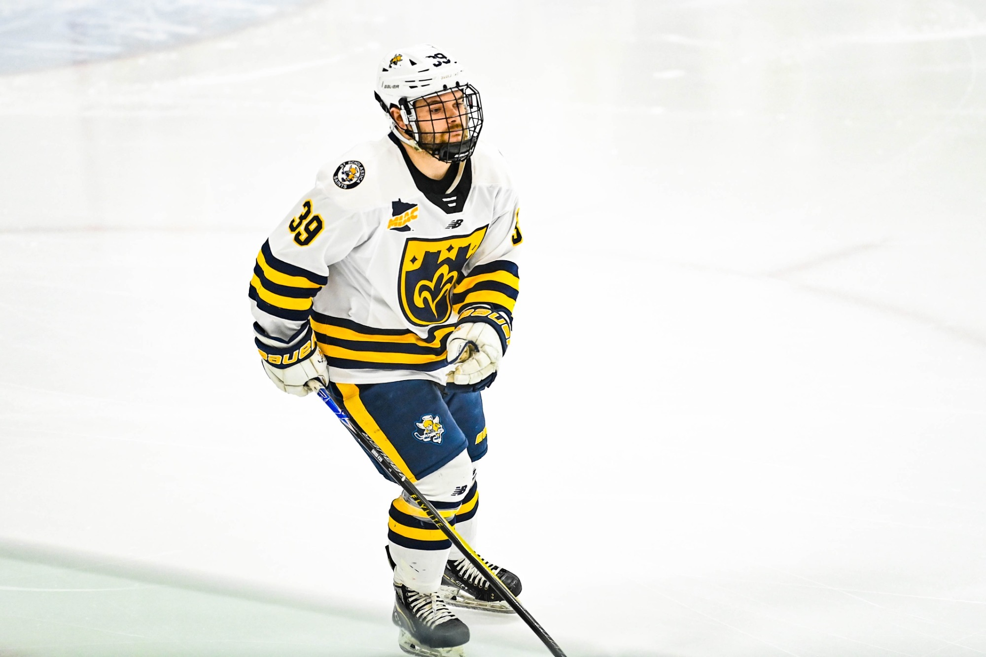 M Hockey Riley Girod 