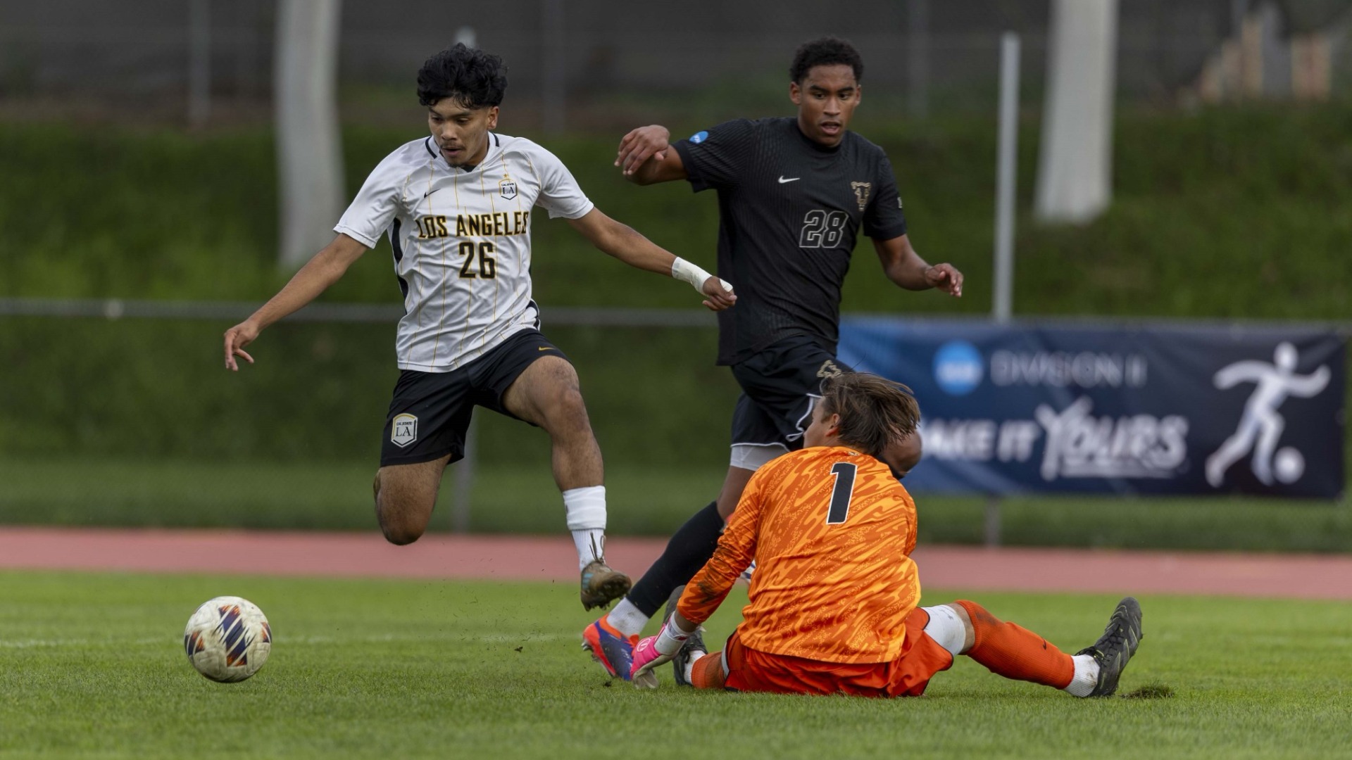 angel sandres dribbles in close and gets fouled for a PK