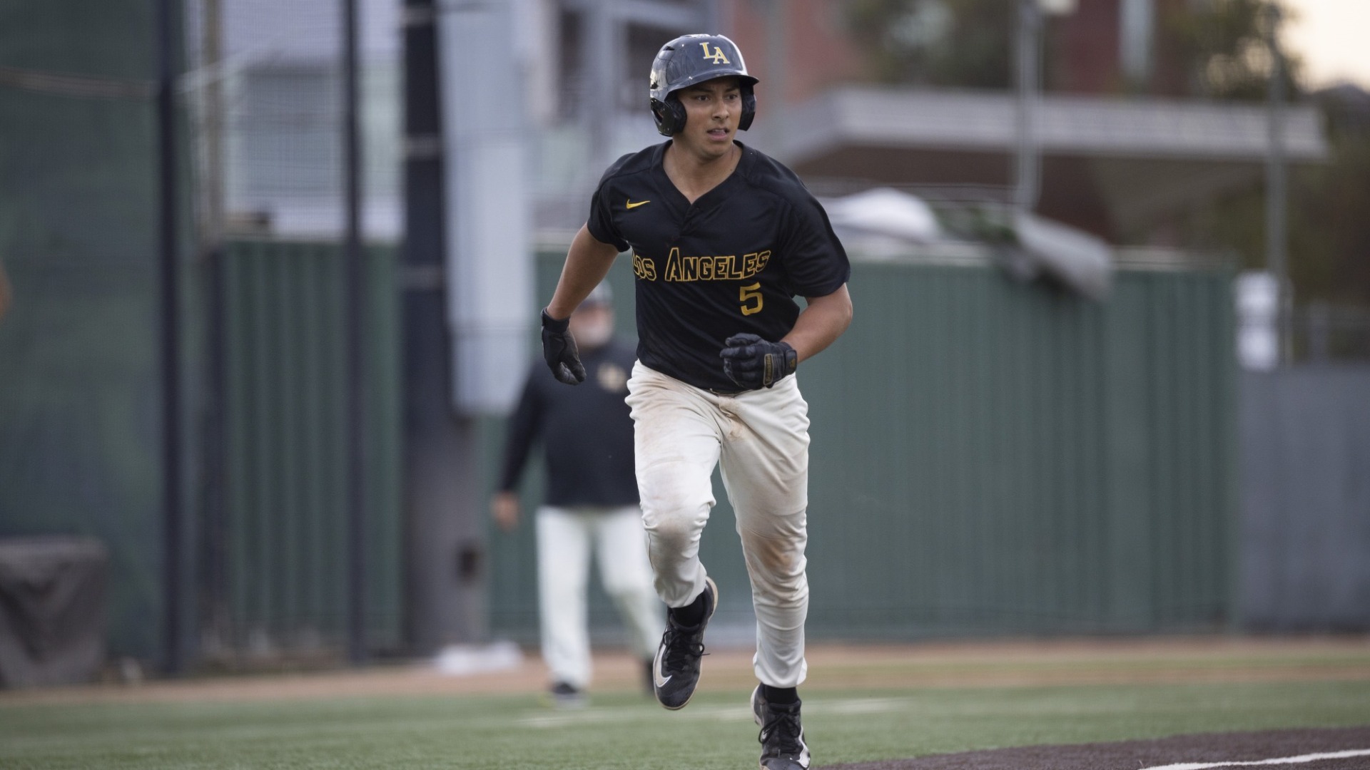 alberto prado runs the bases