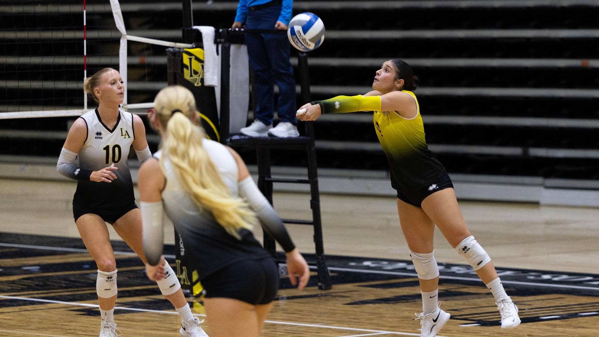 Volleyball vs Cal Poly Pomona