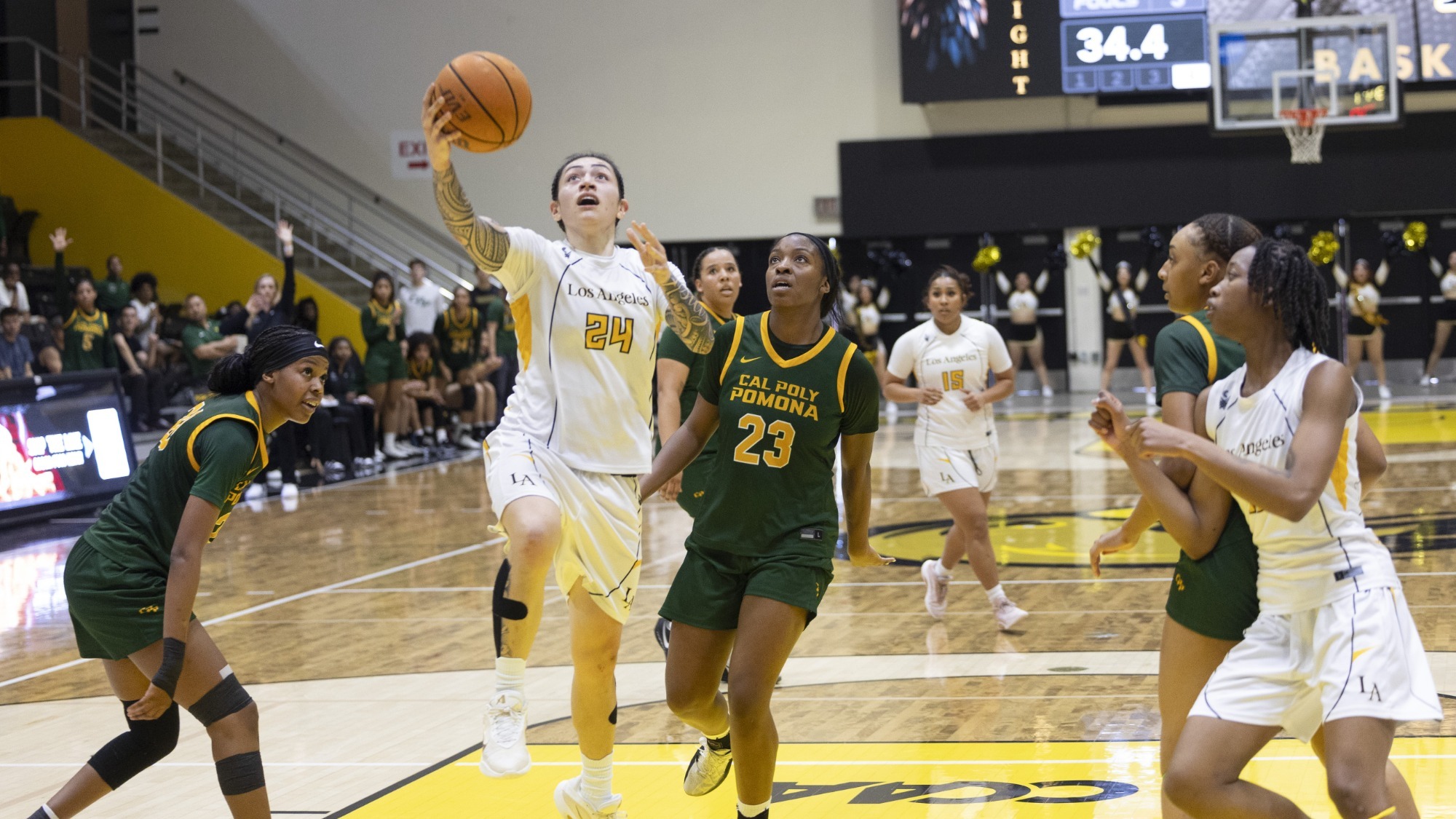 nevaeh asiasi drives to the basket