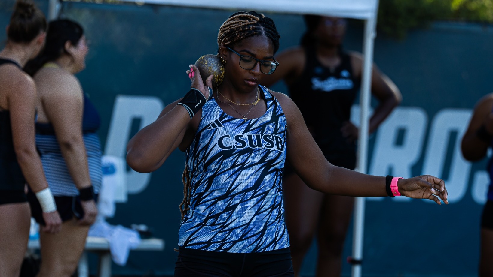 Kennedi Jones Triton