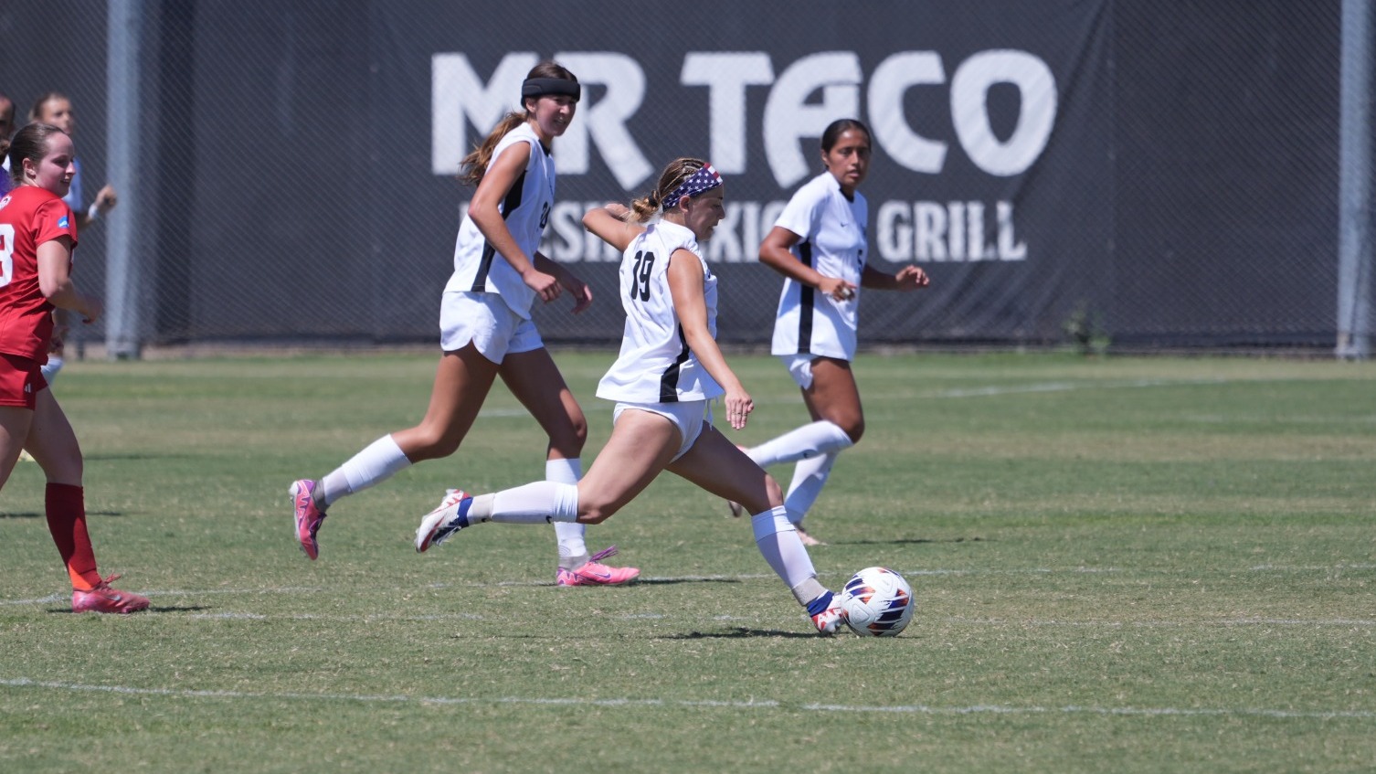 Izzie Hernandez-Bravo