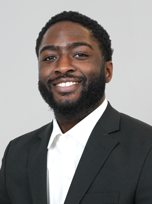 Qon Murphy Headshot 24-25
