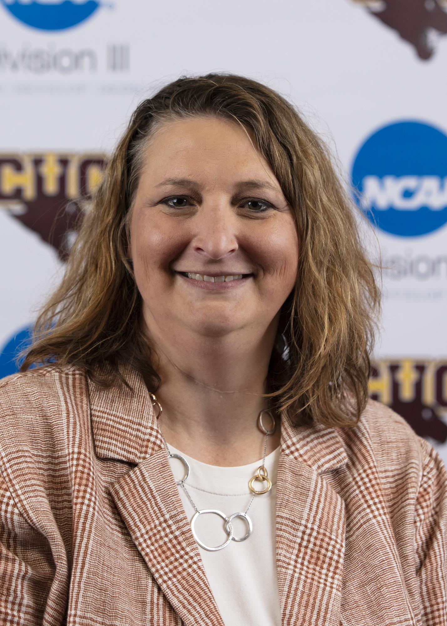 Janet Wolbert Headshot 21-22