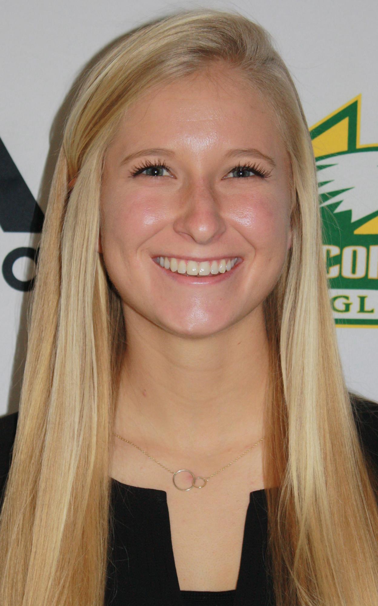 Softball GA Lindsay Cerulle