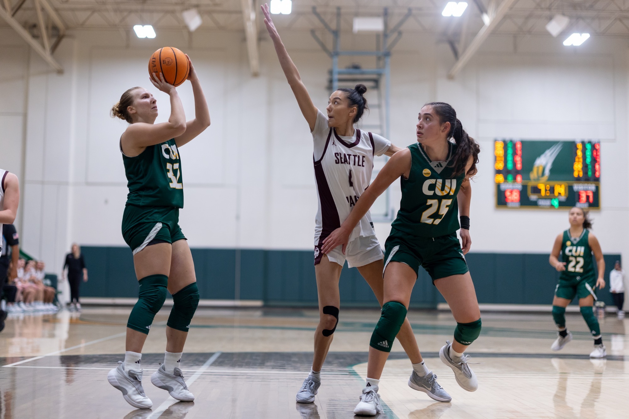 Ellana Klemp jumper freshman year