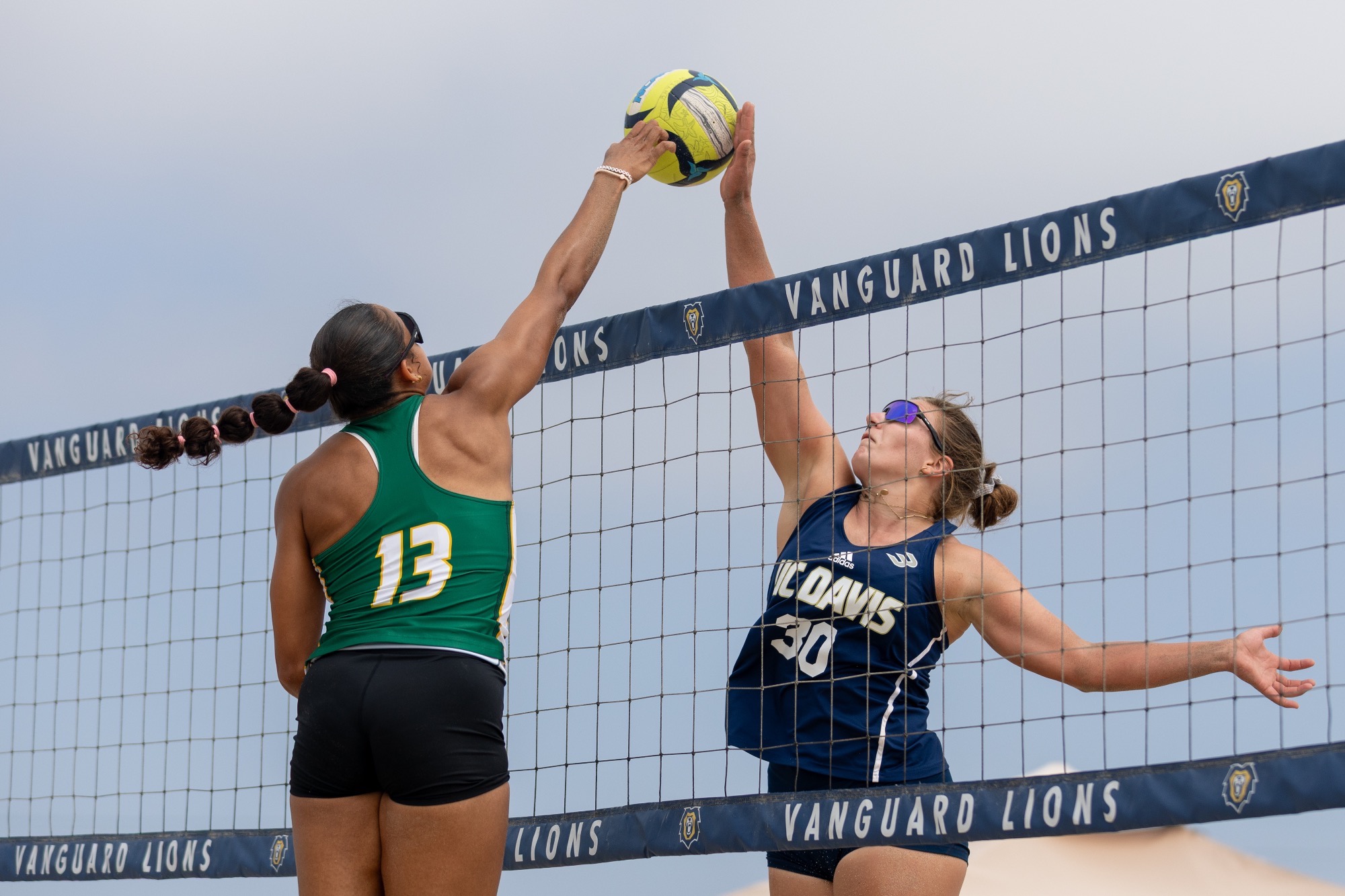 BVB vs UC Davis