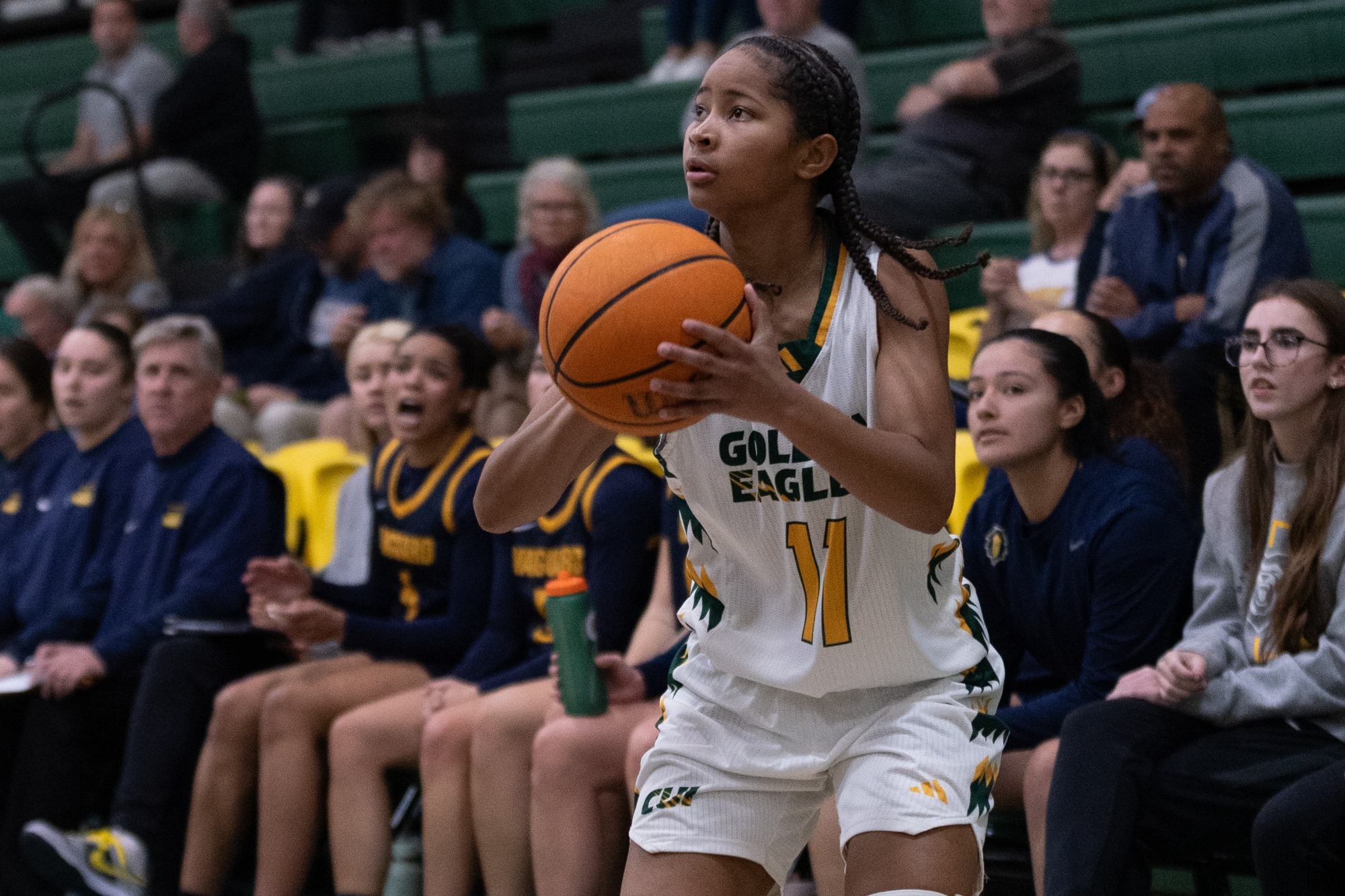 Asia Darcuiel to shoot