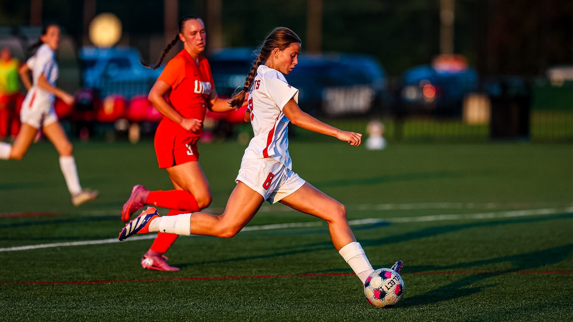 Carmen Villa scoring her first collegiate goal