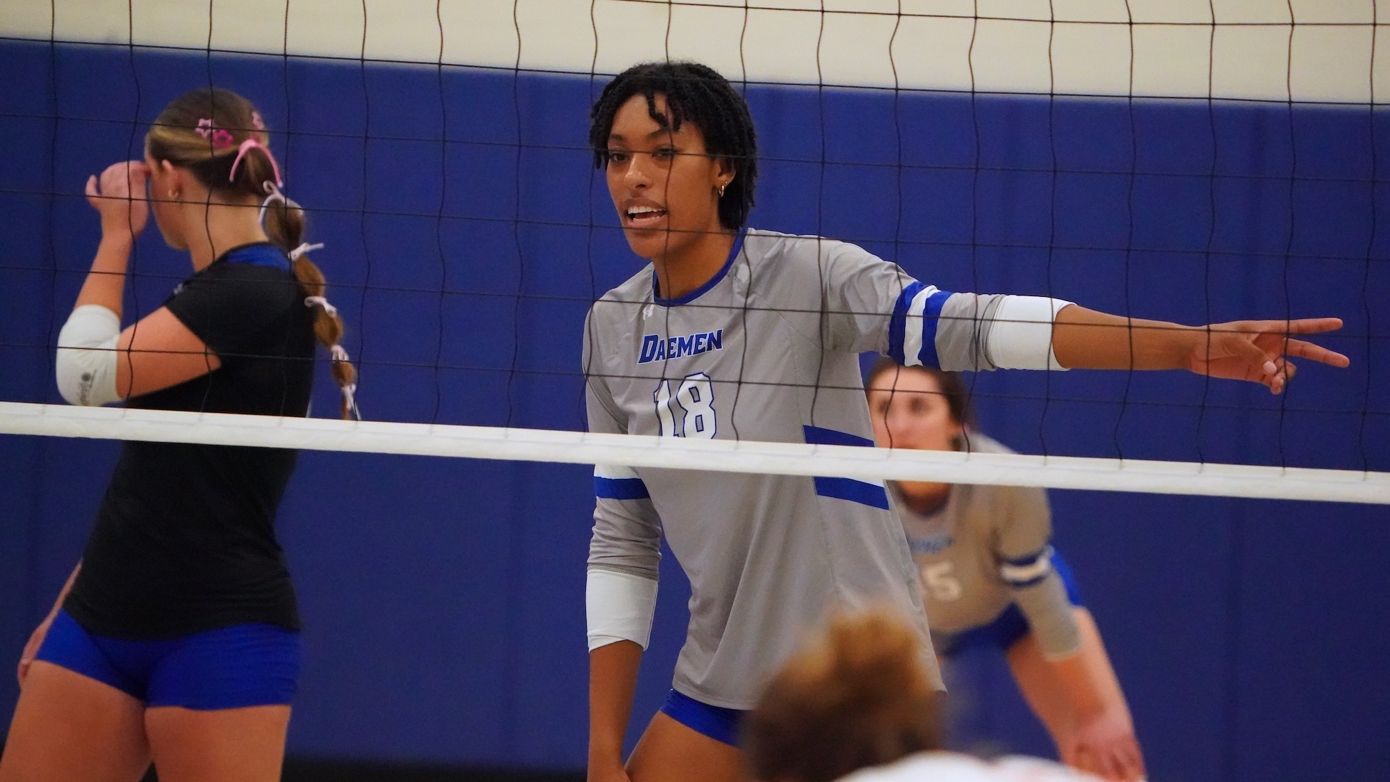 Mina Faw directs a play