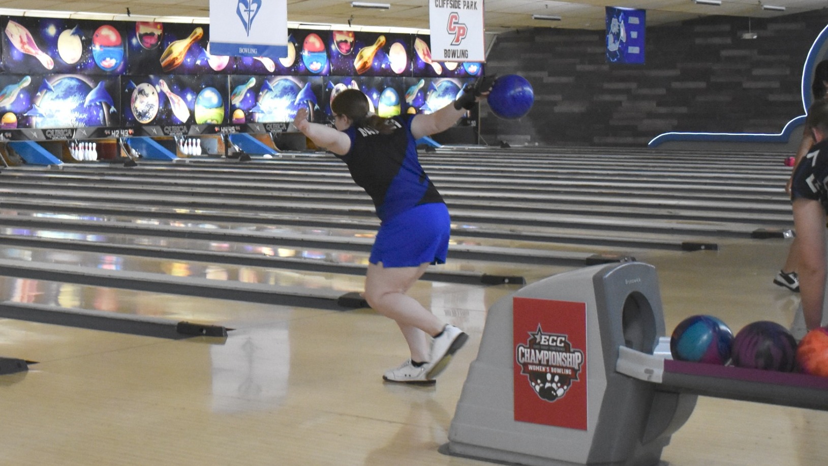 Sabrina Palmer Bowls
