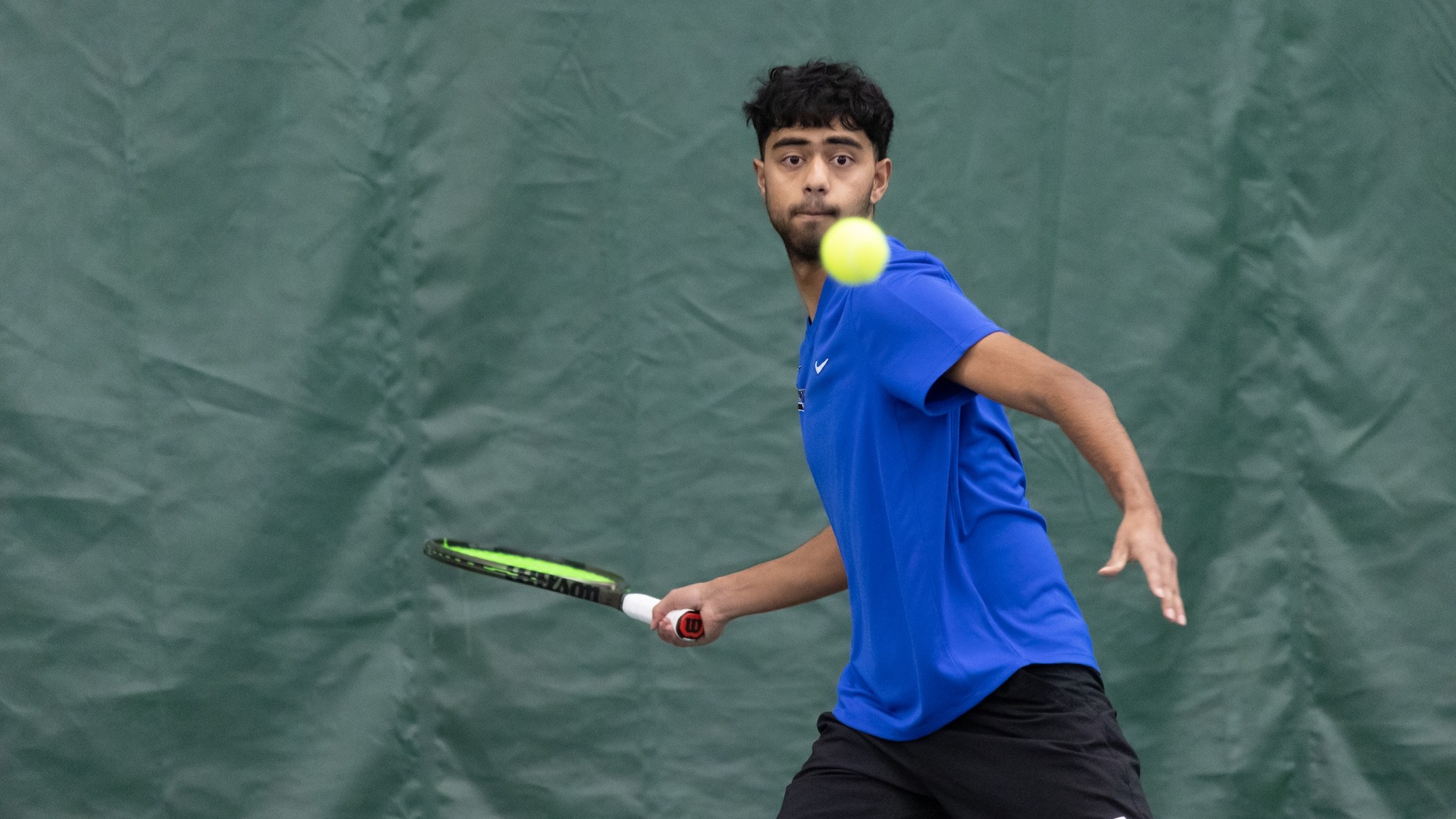 Rohan Chitanand swings